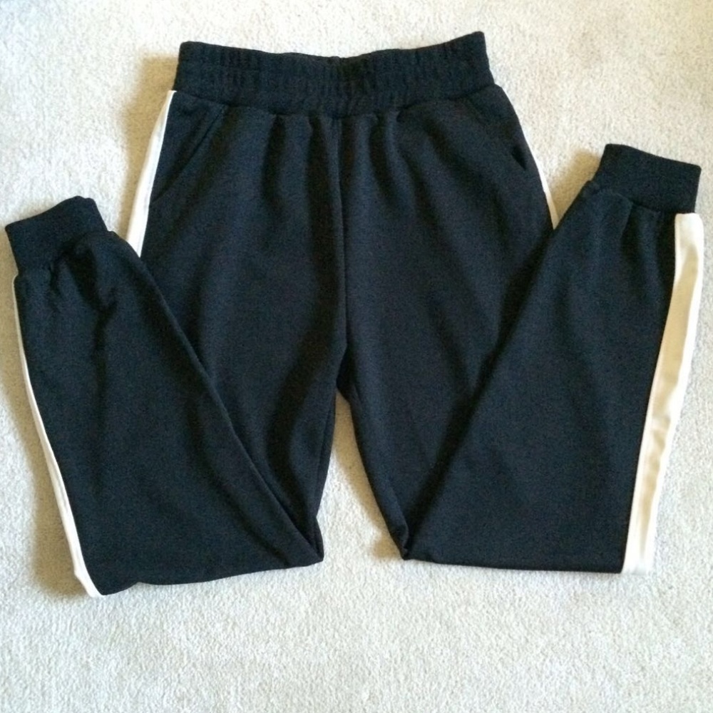 Brand new black casual suit - Picture 4 of 4